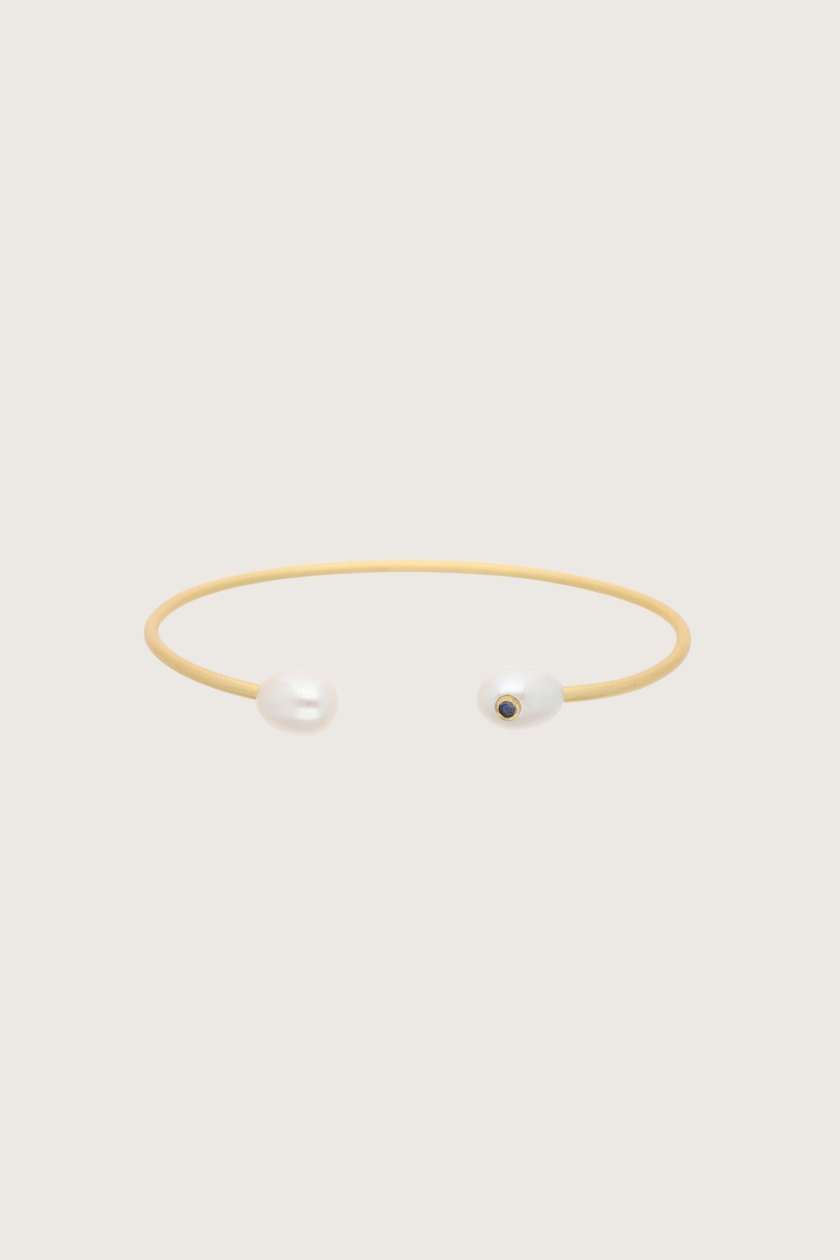 Bracciale Telur con perla bianca, placcato in oro fino riciclato 18K, perla bianca