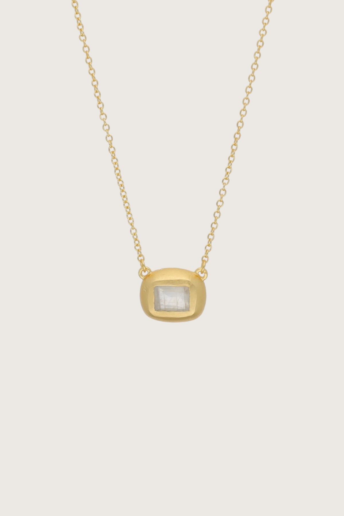Collana Leher in pietra di luna arcobaleno, placcata in oro fino riciclato 18K, pietra di luna arcobaleno