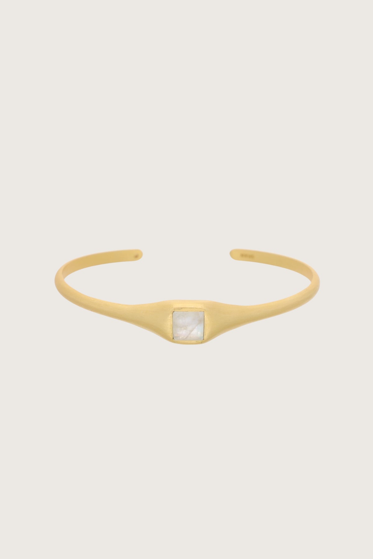 Bracciale Leher con pietra di luna arcobaleno placcato in oro fino riciclato 18K, pietra di luna arcobaleno