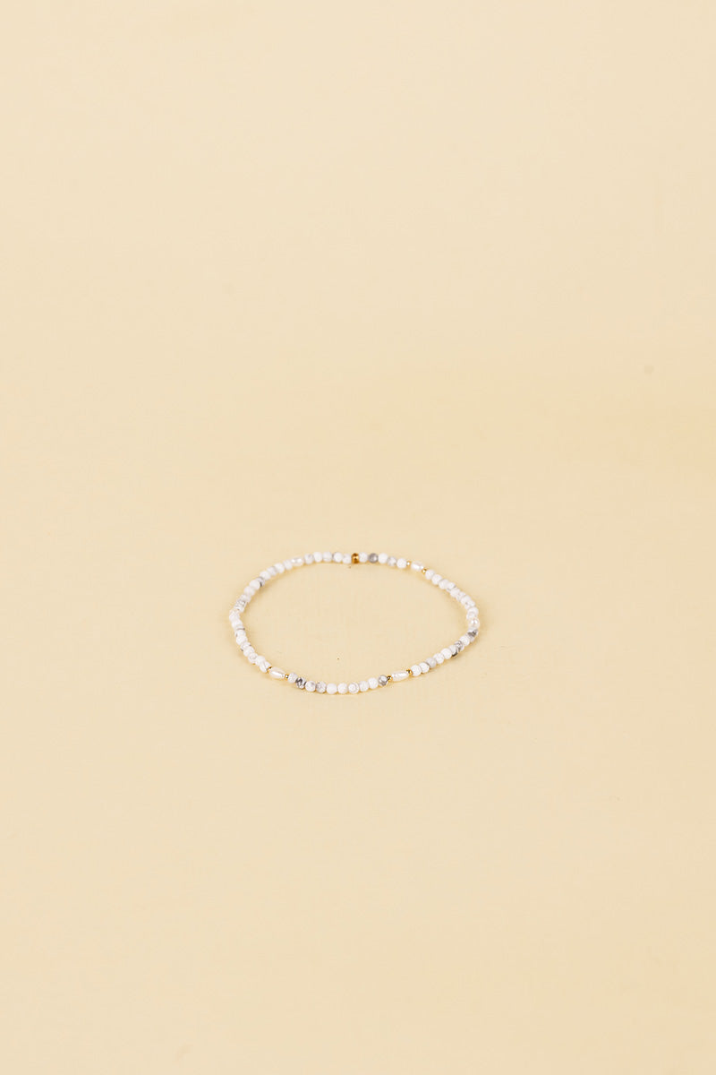 Kari 14K Gold Inlay White Pearl & White Mano Gem Bracelet