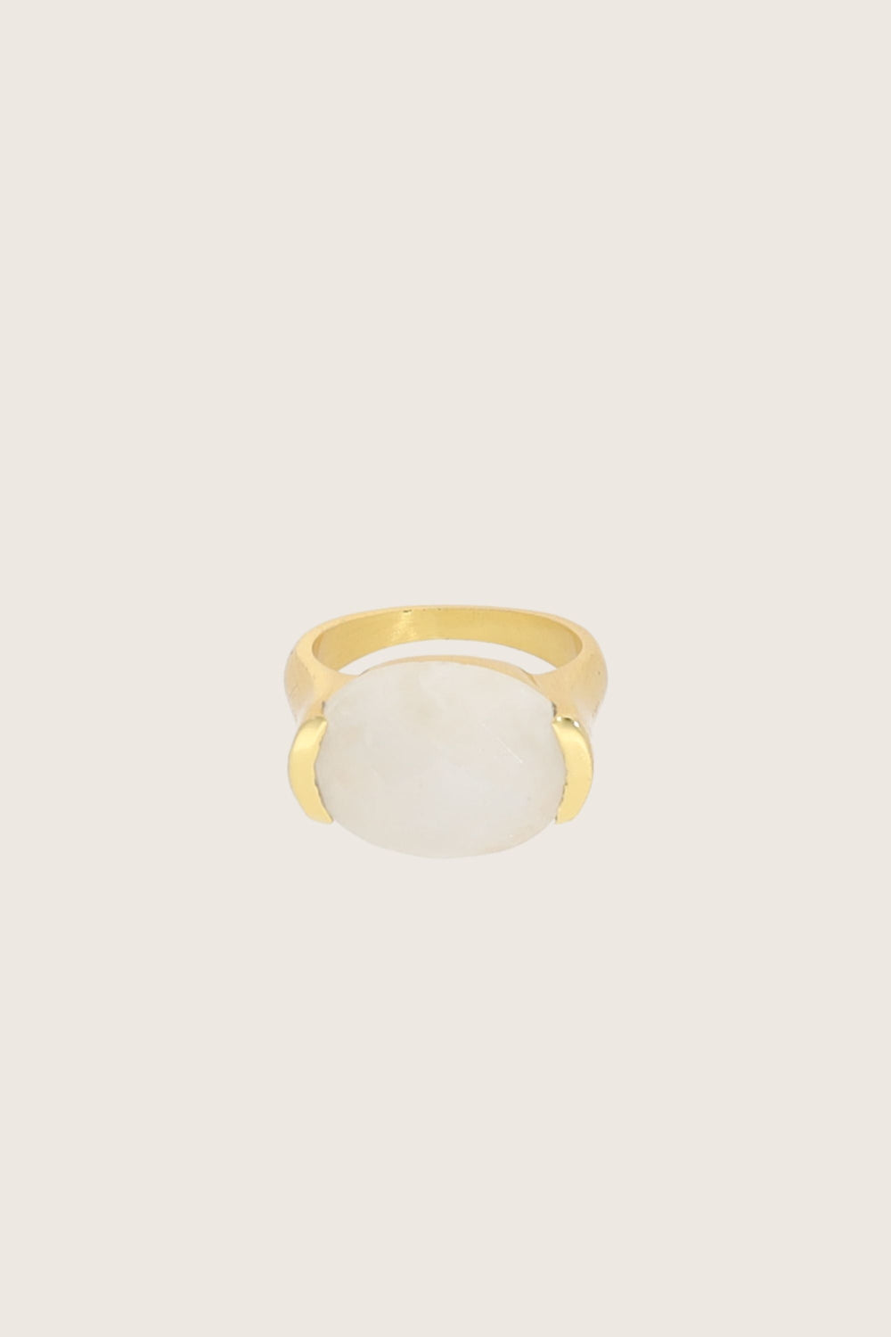 Anelli Ashni placcati in oro fino riciclato 18K, pietra di luna arcobaleno