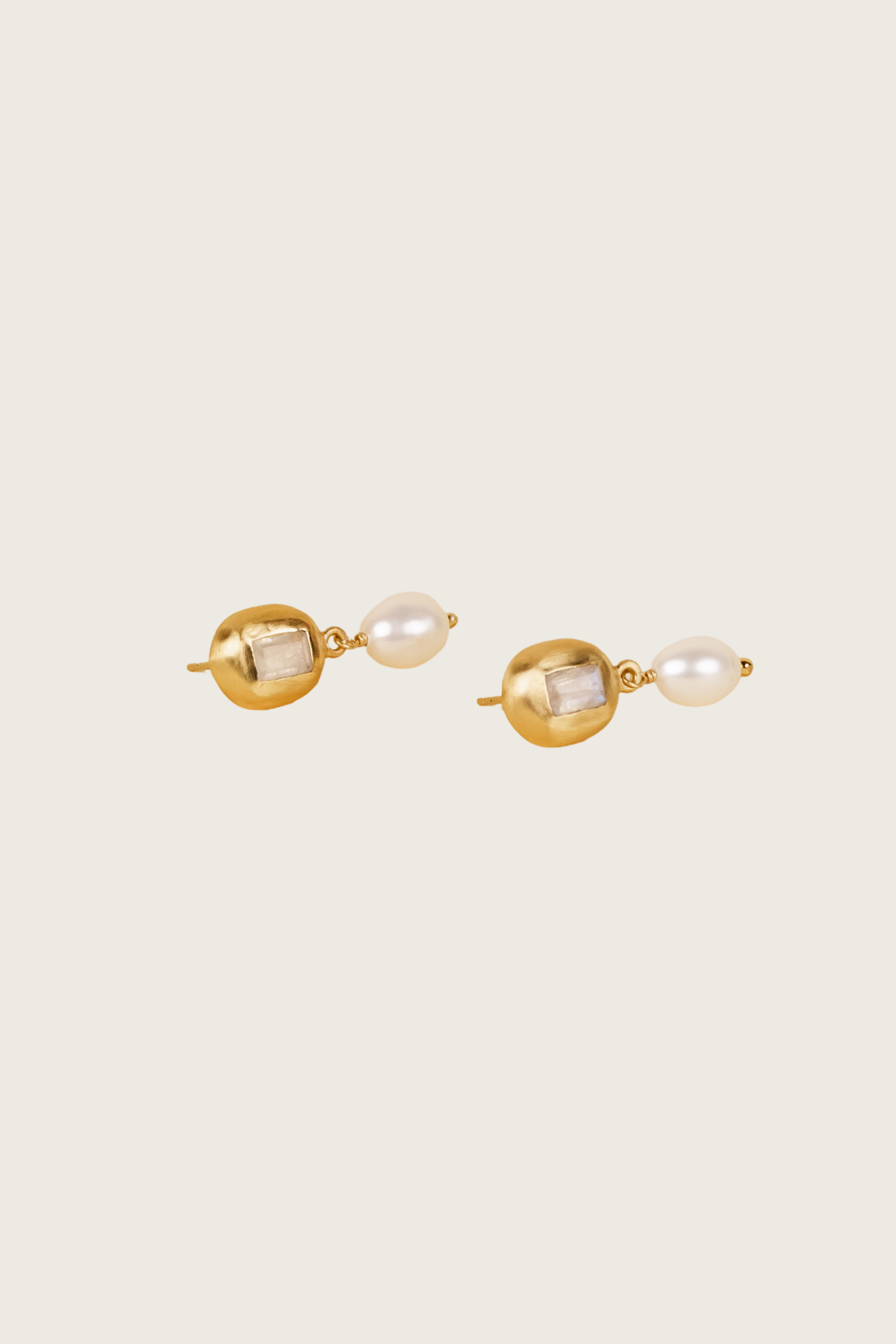 Zarela 18K Recycled Fine Gold Plated Freshwater Pearl / Labradorite Earrings - 925 Silver Posts